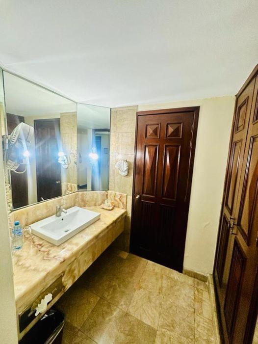 Hotel Real De Don Juan Tepic Esterno foto